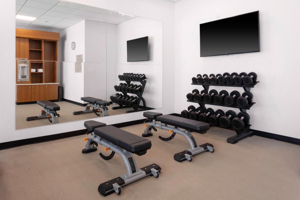 Springhill Suites Kansas City Airport Bagian luar foto