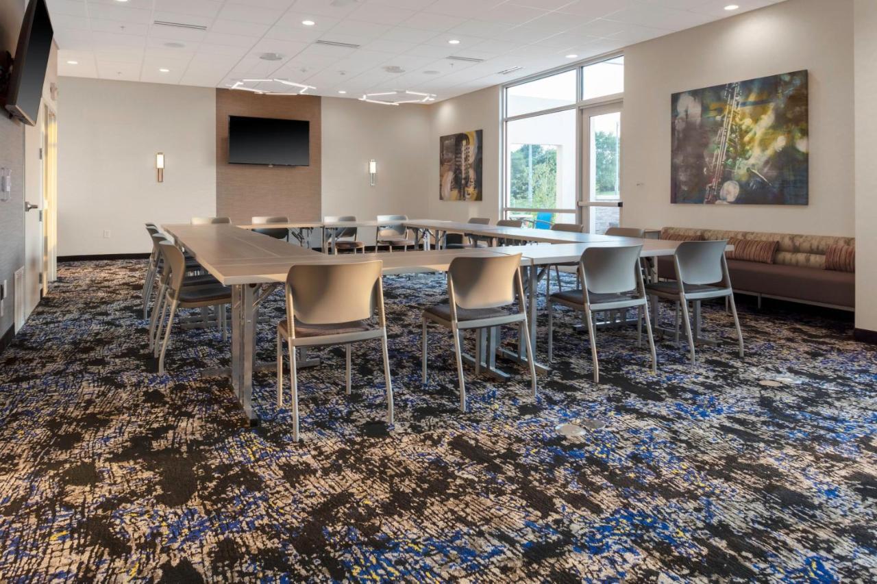 Springhill Suites Kansas City Airport Bagian luar foto